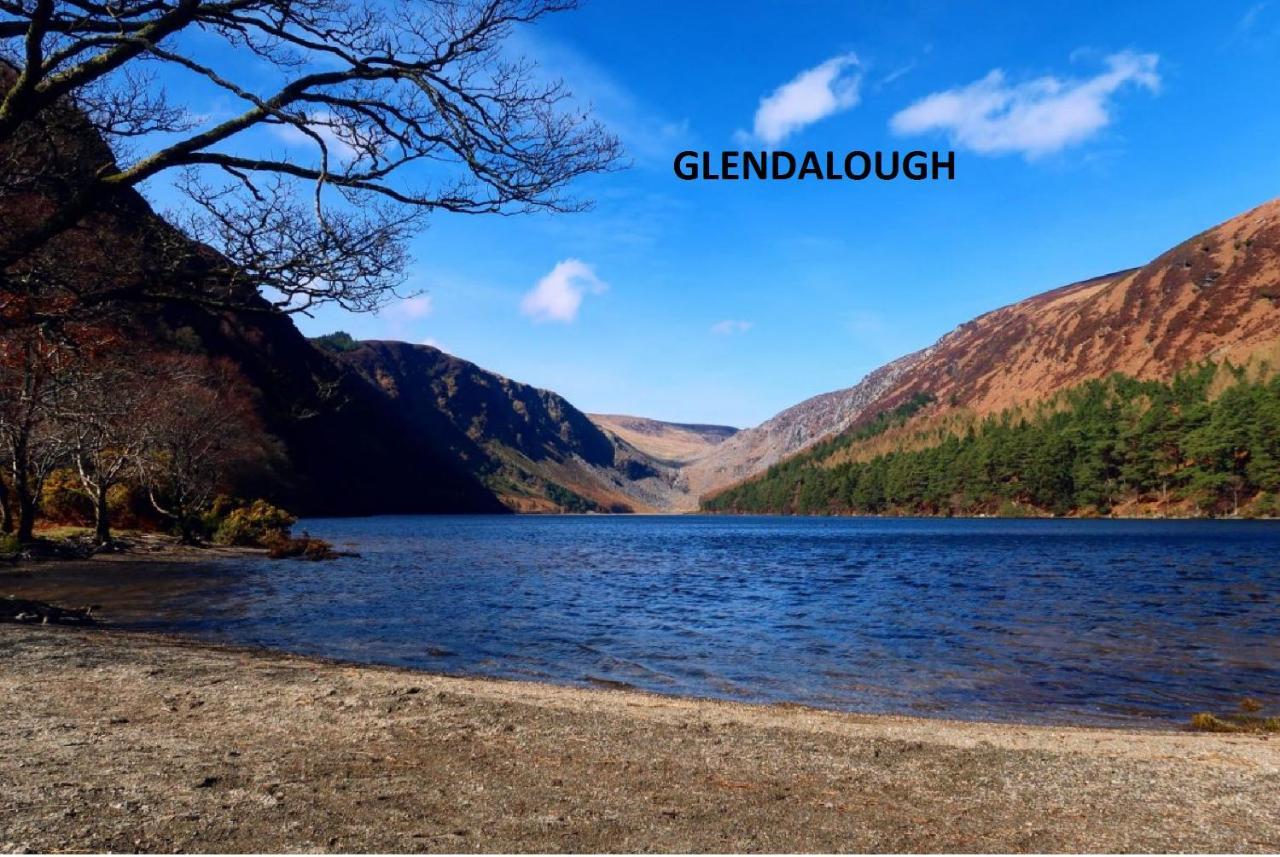 Glendalough Scenery Farmhouse Roundwood Esterno foto
